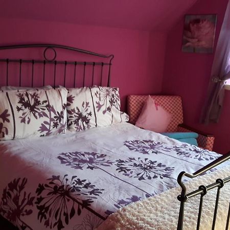The Stables,Kirkmichael Bed and Breakfast Blairgowrie and Rattray Buitenkant foto