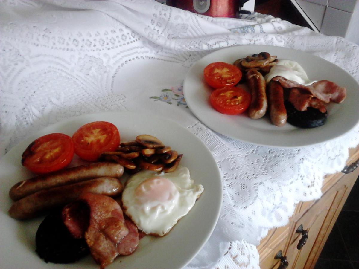 The Stables,Kirkmichael Bed and Breakfast Blairgowrie and Rattray Buitenkant foto